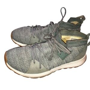 Adidas Womens Cloudfoam Quesa B96513 Green Running Shoes Sneakers Size 9.5